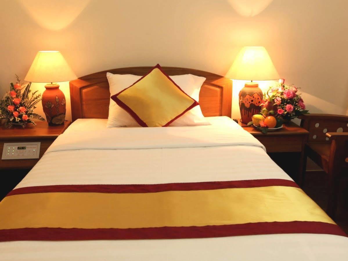 Vien Dong Hotel 芽庄 外观 照片